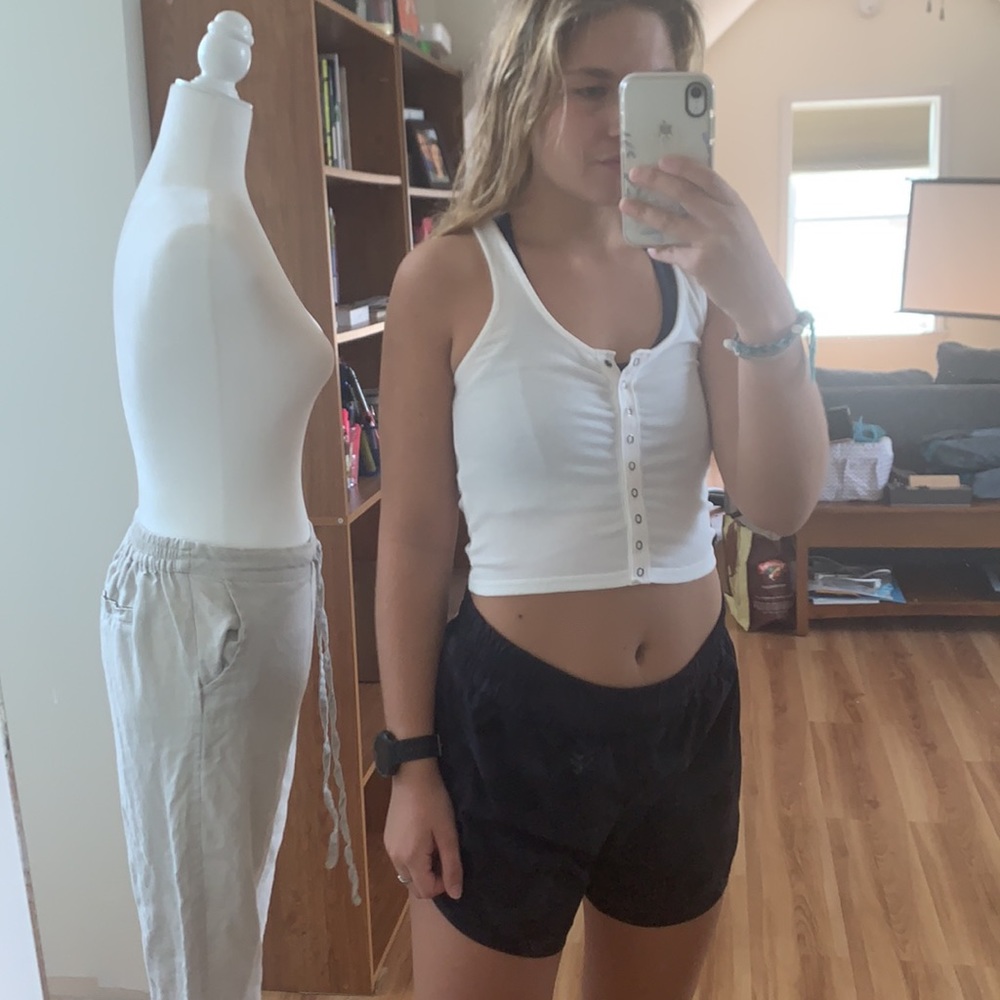 Snap-Front Cropped Tank